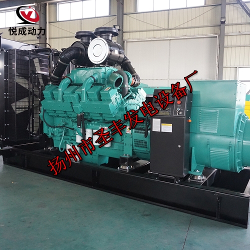 KTA38-G2E重慶康明斯配套動(dòng)力700KW柴油發(fā)電機(jī)組